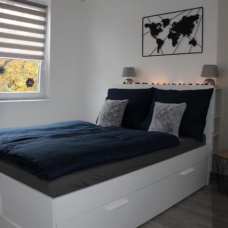 Izzy Apartament Apartment Miskolc Bagian luar foto