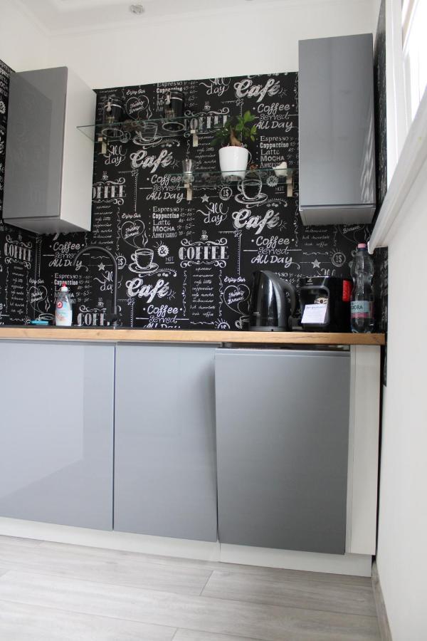 Izzy Apartament Apartment Miskolc Bagian luar foto