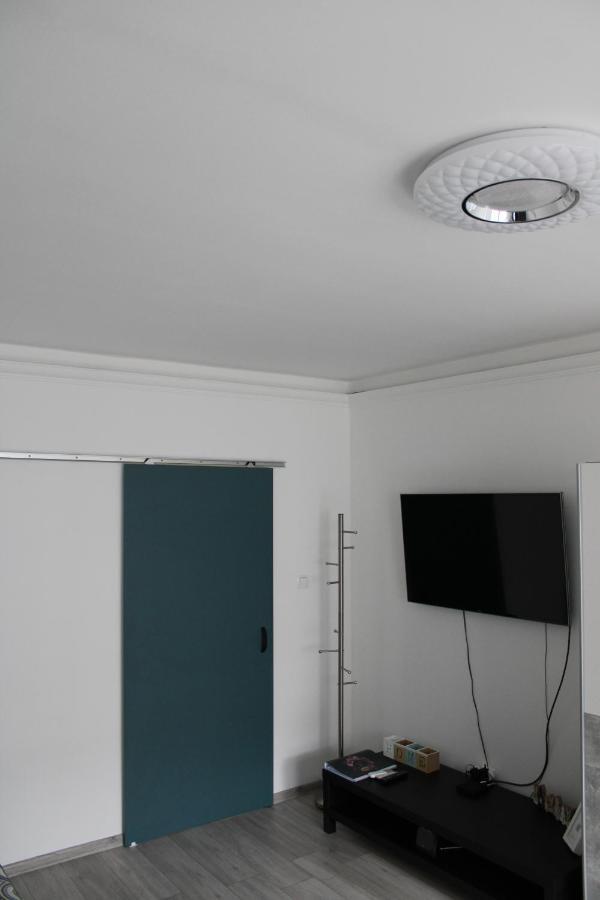 Izzy Apartament Apartment Miskolc Bagian luar foto
