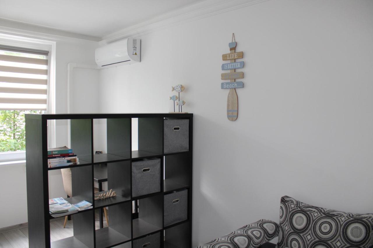 Izzy Apartament Apartment Miskolc Bagian luar foto